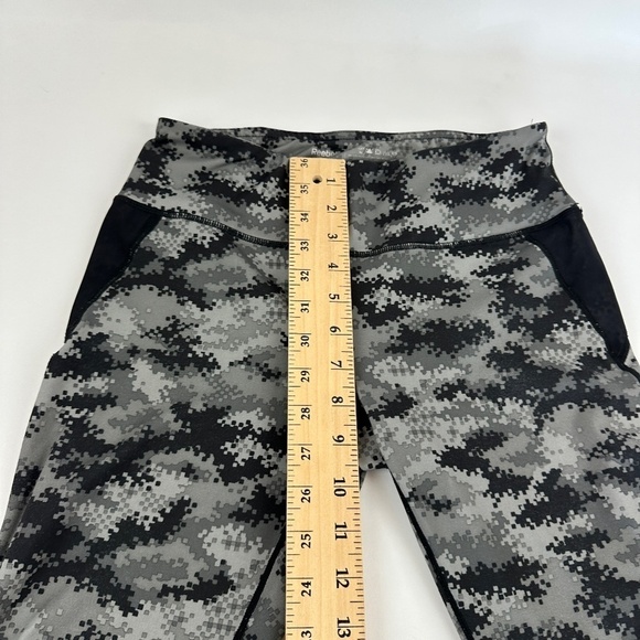 Reebok Leggings Womens Small Gray Camo Mesh Leg - Picture 4 of 8
